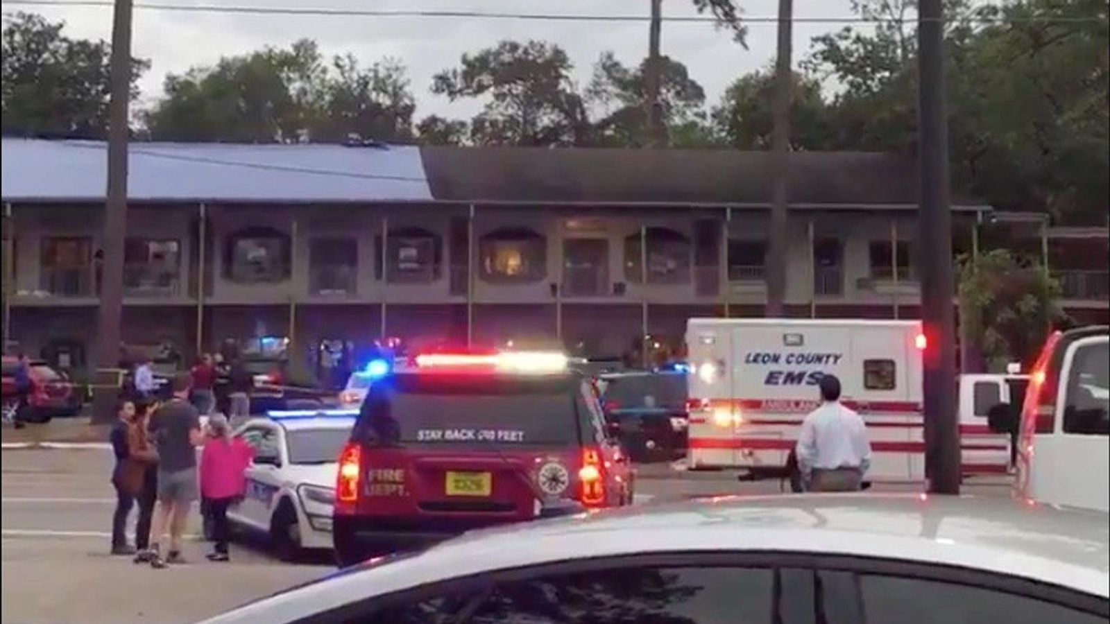 Pàrquing a l'exterior de l'estudi de ioga a Tallahassee, Florida