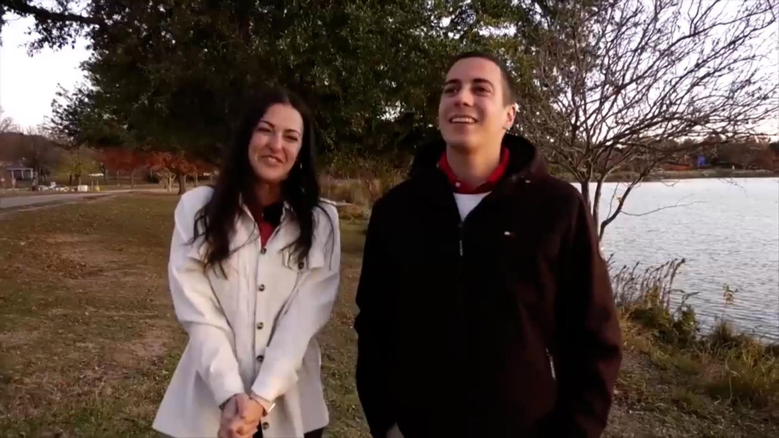 Per a Krystel, cada paraula en valencià que ix dels llavis de la seua parella és un record de la terreta