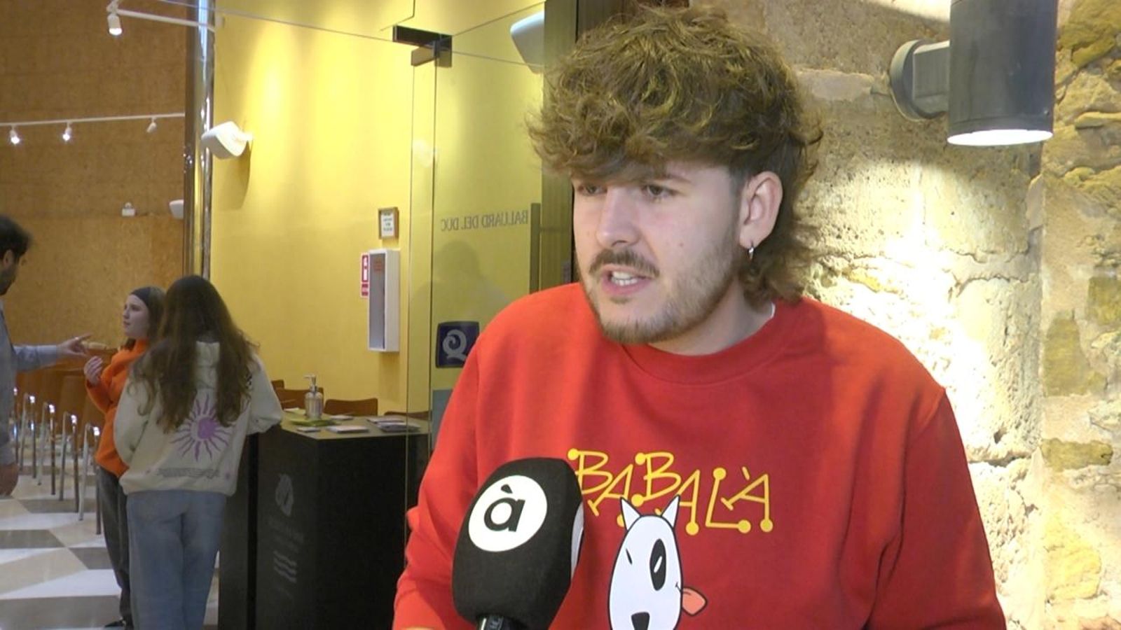 Les xarxes socials, un aparador de continguts en valencià