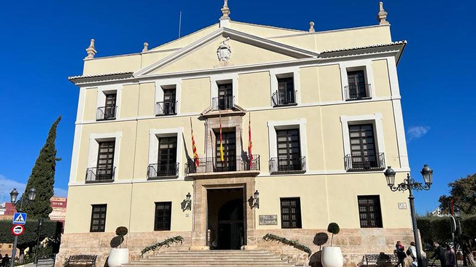 Façana de l'Ajuntament de Paterna (Horta Nord)