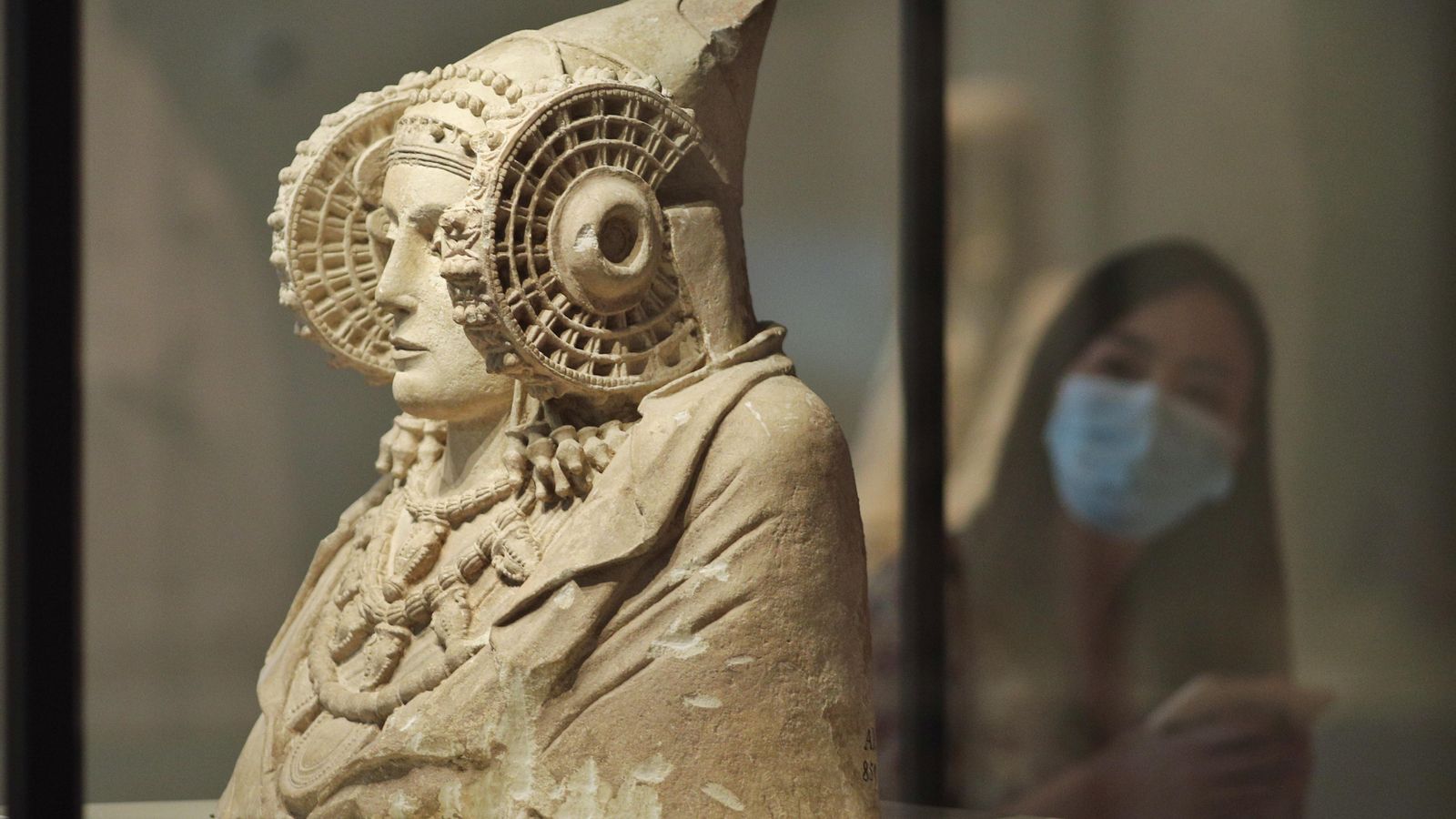La Dama d'Elx en el Museu Arqueològic Nacional, a Madrid, on es conserva actualment