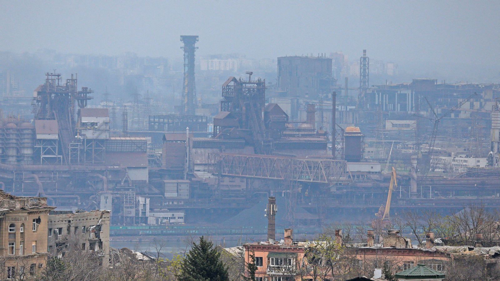 Vista aèria de la planta siderúrgica d'Azovstal, a Mariúpol