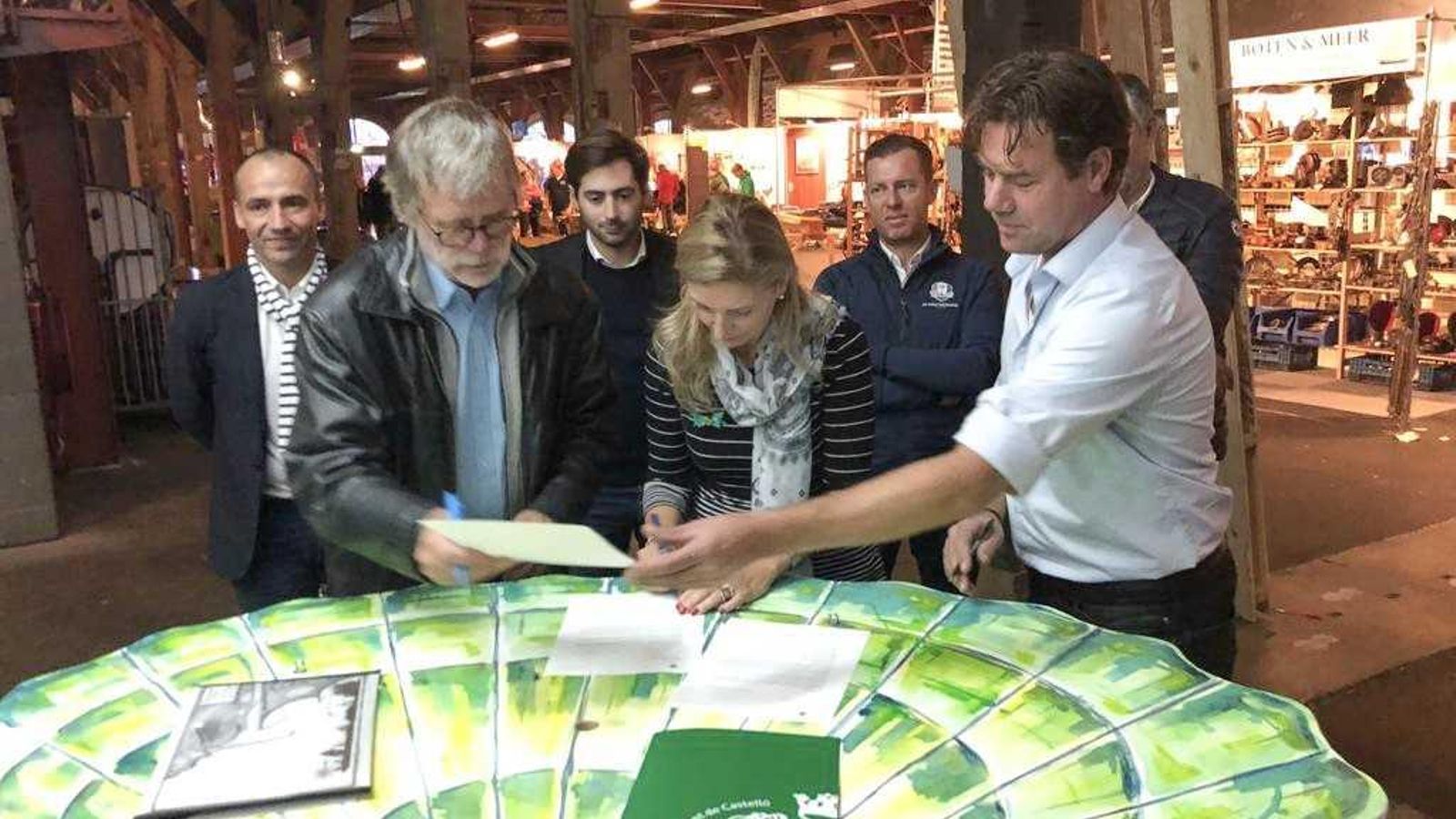 L’alcaldessa de Castelló negocia a Holanda l’arribada de més vaixells de creuers a la ciutat per tal de potenciar aquest tipus de turisme