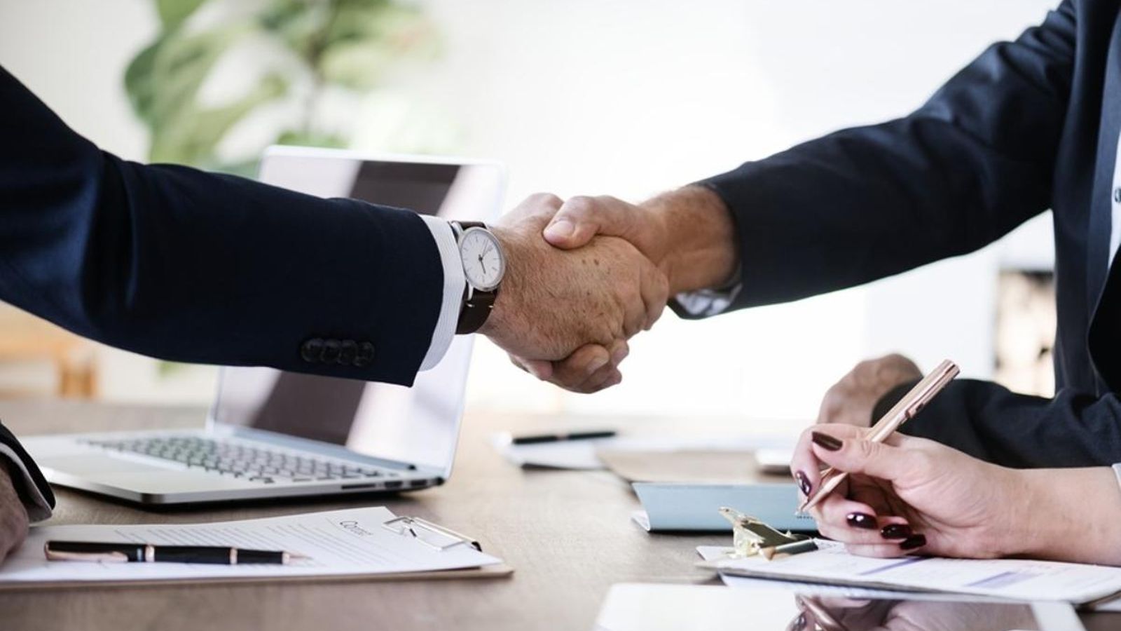 A nivell nacional, s'han fet més de 370.500 de contrcates a persones majors de 45 anys