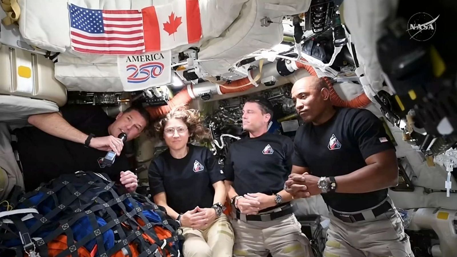 La tripulació de la missió Artemis II, en una imatge dels dies que han estat a la lluna