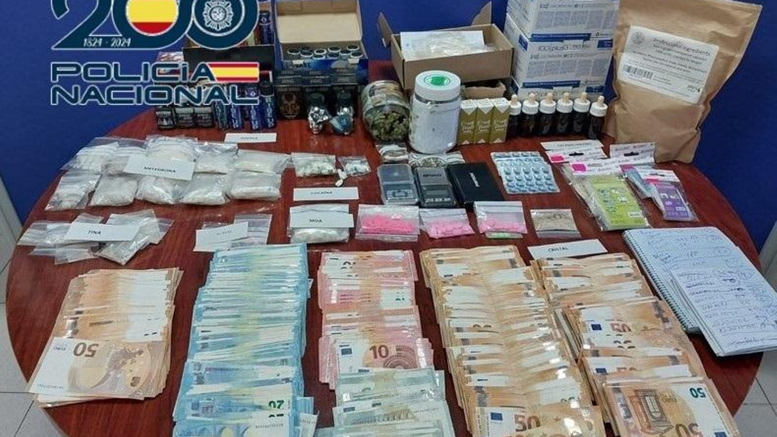 Desmantellat un punt de venda de droga a València