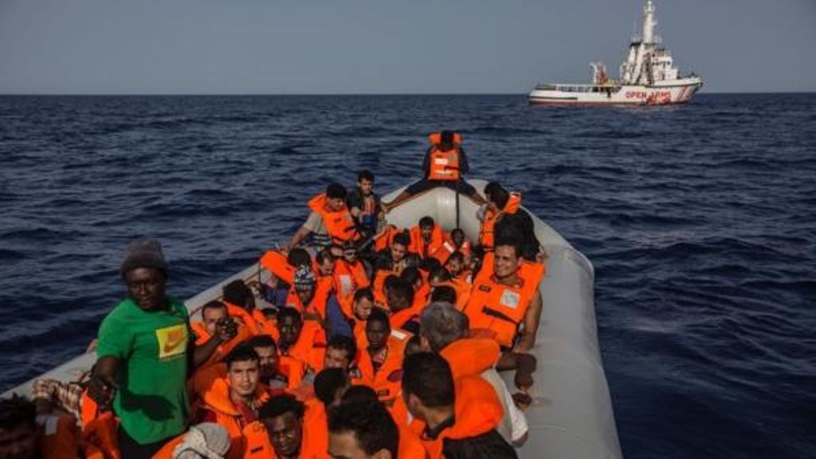 L'ONG Proactiva va trobar la pastera dissabte passat a 33 milles de Líbia