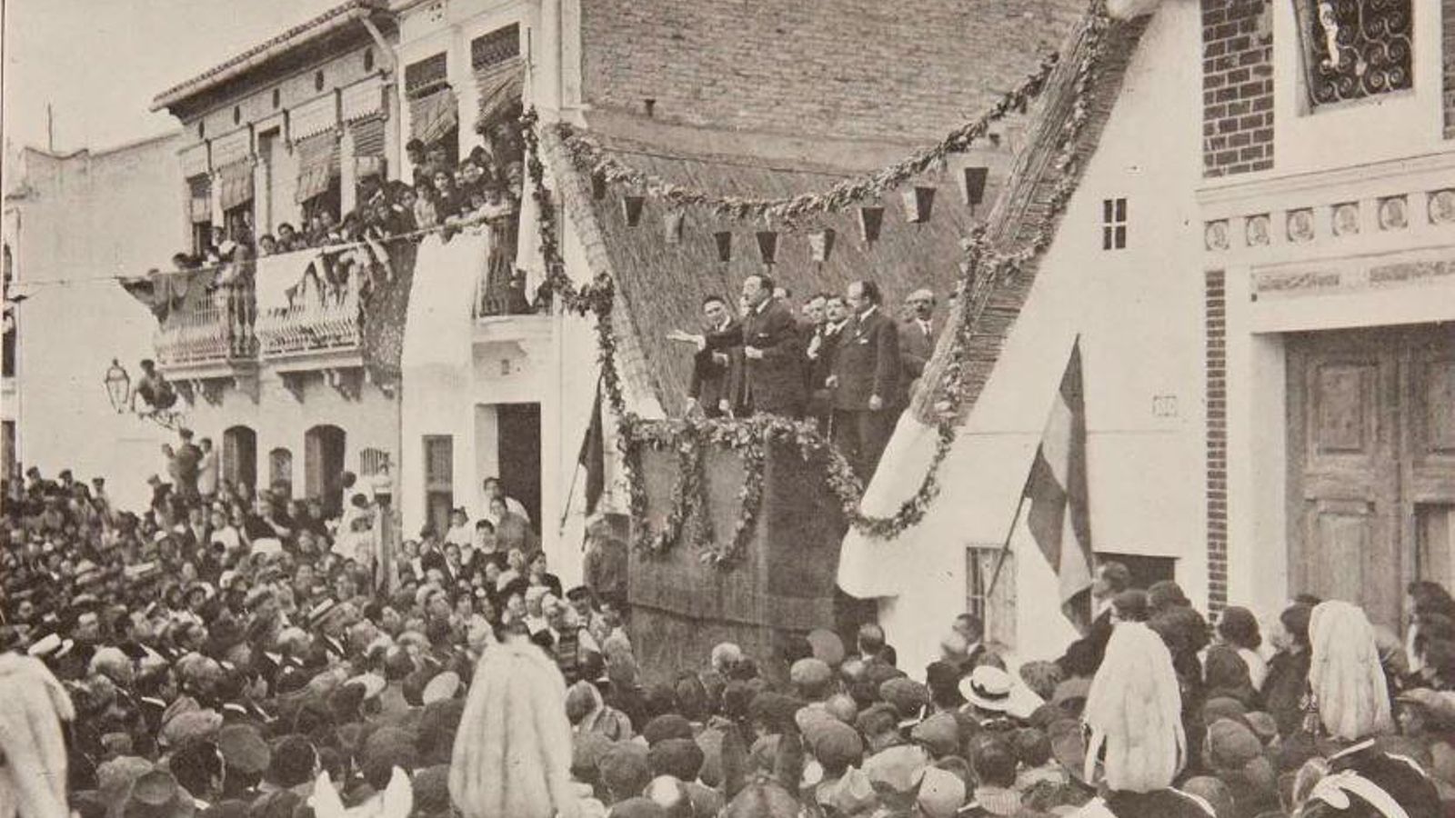 Blasco Ibáñez pronuncia un discurs en la Festa de la Barraca, al Cabanyal