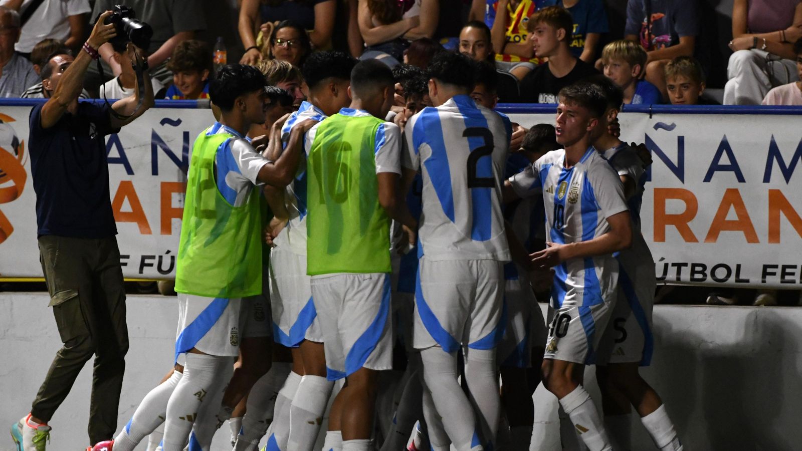 Argentina supera el València i guanya el COTIF