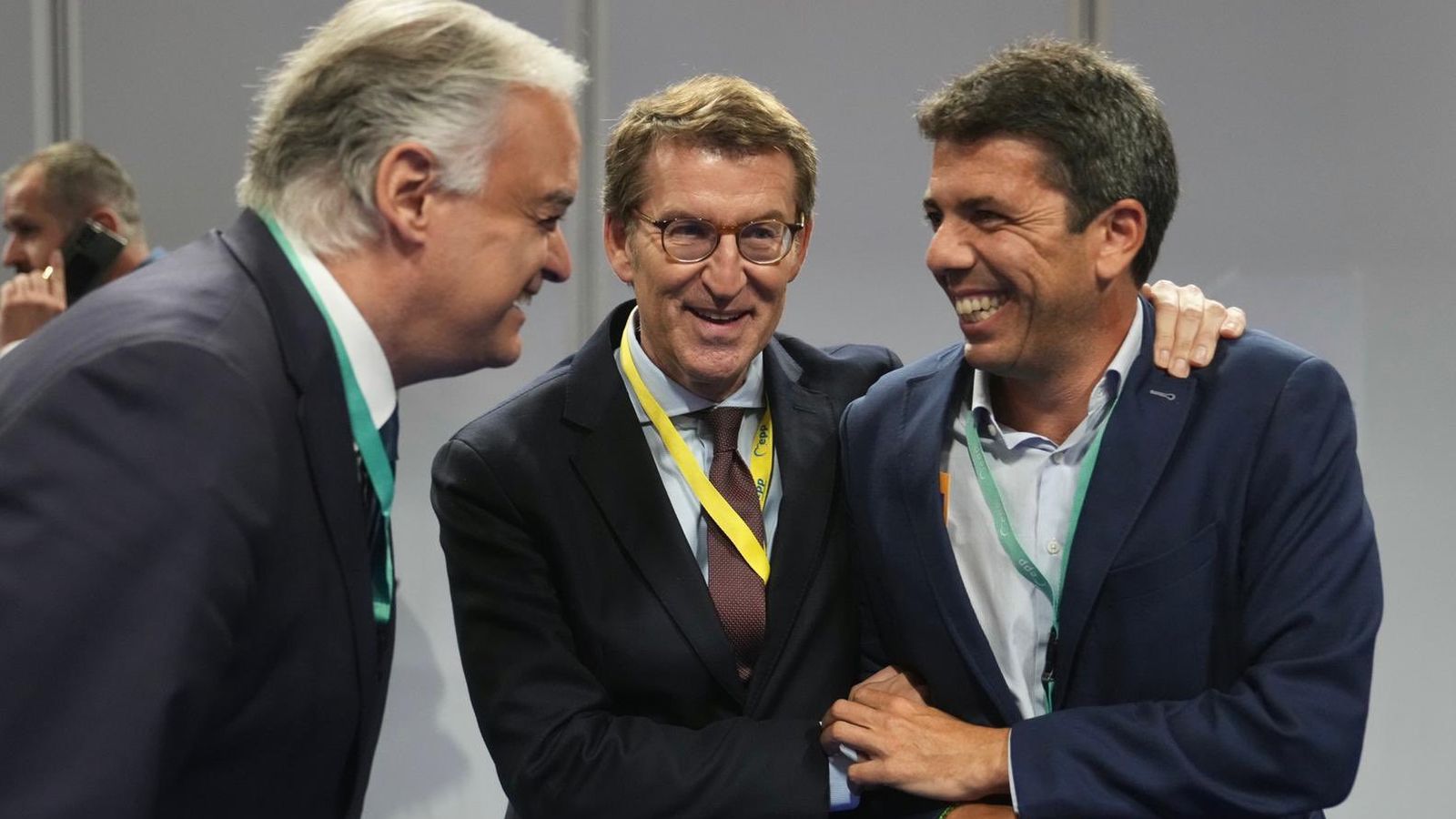 Esteban González Pons, Alberto Núñez Feijóo i Carlos Mazón en una imatge d'arxiu