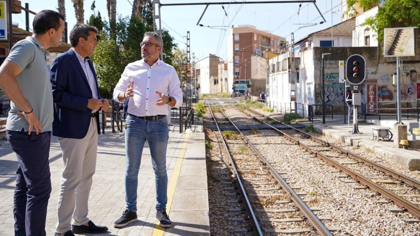 Carlos Mazón aquest dimecres a l'estació de metro de Burjassot-Godella