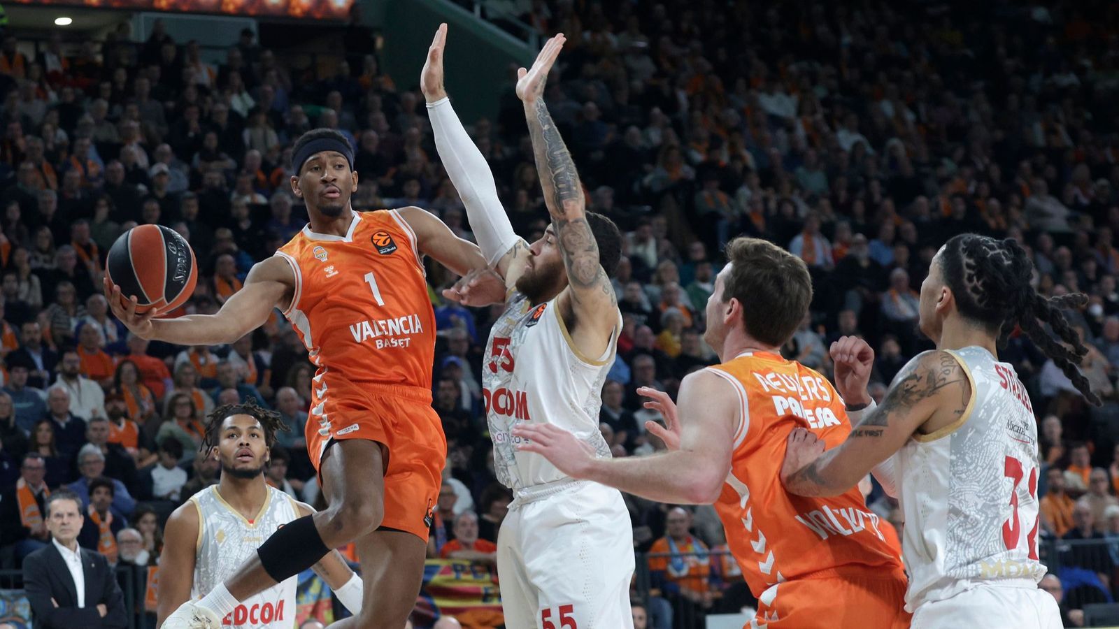 Kameron Taylor, en una acció del duel