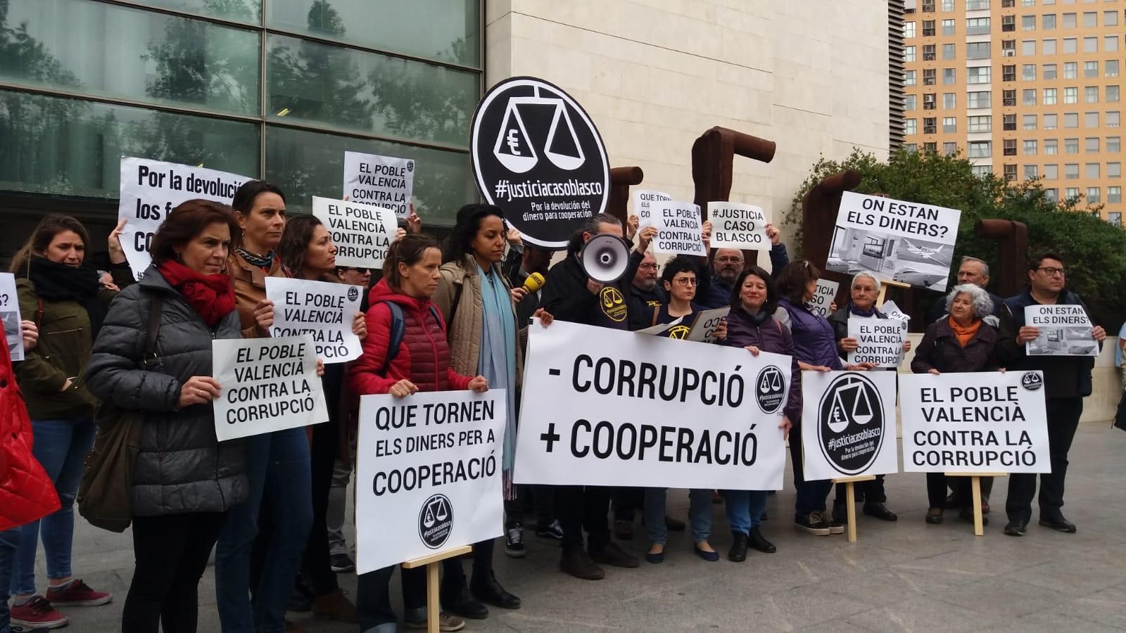 Imatge d'arxiu d'una manifestació contra la corrupció pel cas Blasco