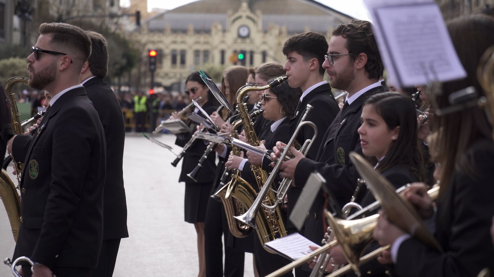 'Zoom' analitza el món de les bandes de música