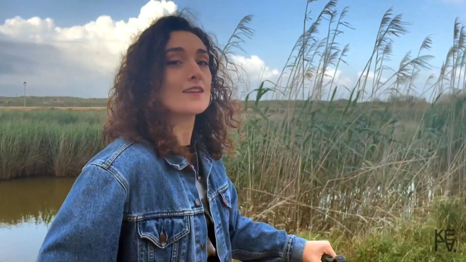 La cantant pegolina Kela presenta el seu primer disc