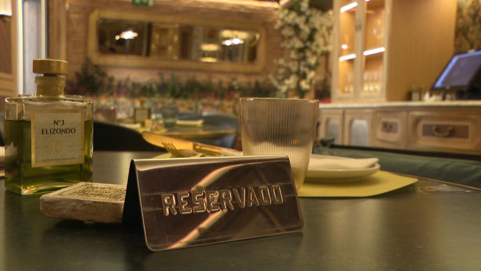 Una taula reservada per a un grup de clients