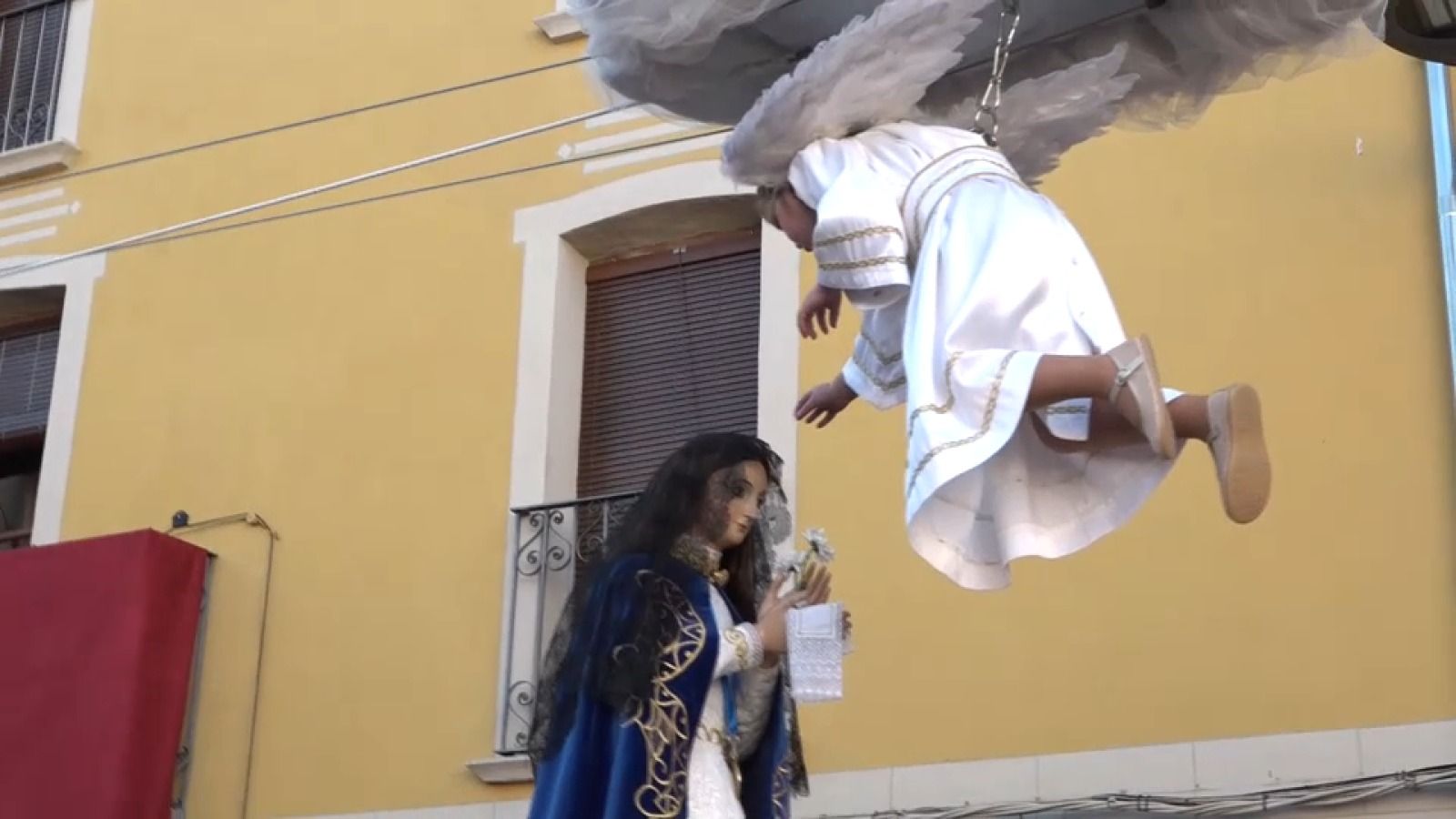 Alfarrasí, a la Vall d’Albaida, ha celebrat este diumenge l’Angelet de la Corda