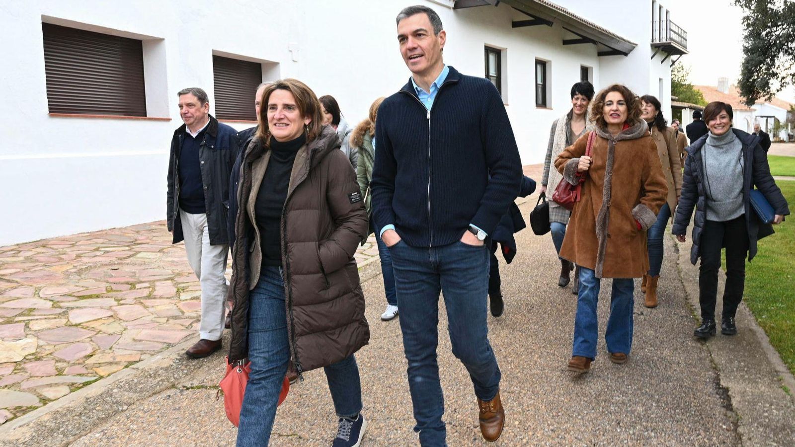 El president Sánchez, acompanyat per bona part del seu govern, en la convenció que va mantindre el cap de setmana amb el seu executiu a un municipi de Toledo