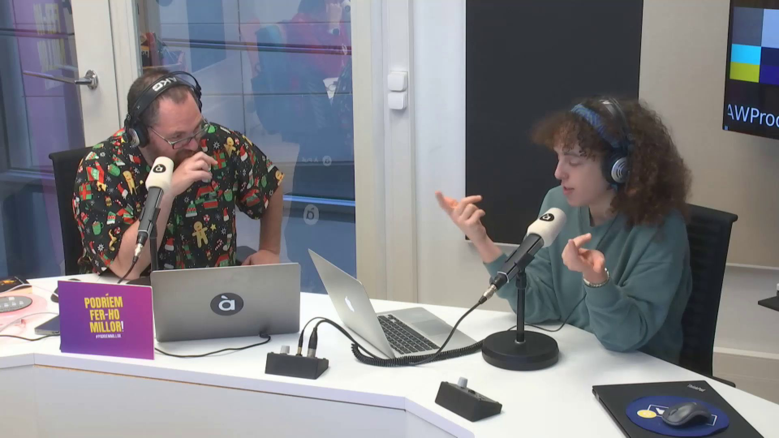 Irene Rodrigo i Ramir Calvo durant l'emissió del 'Podríem fer-ho millor'
