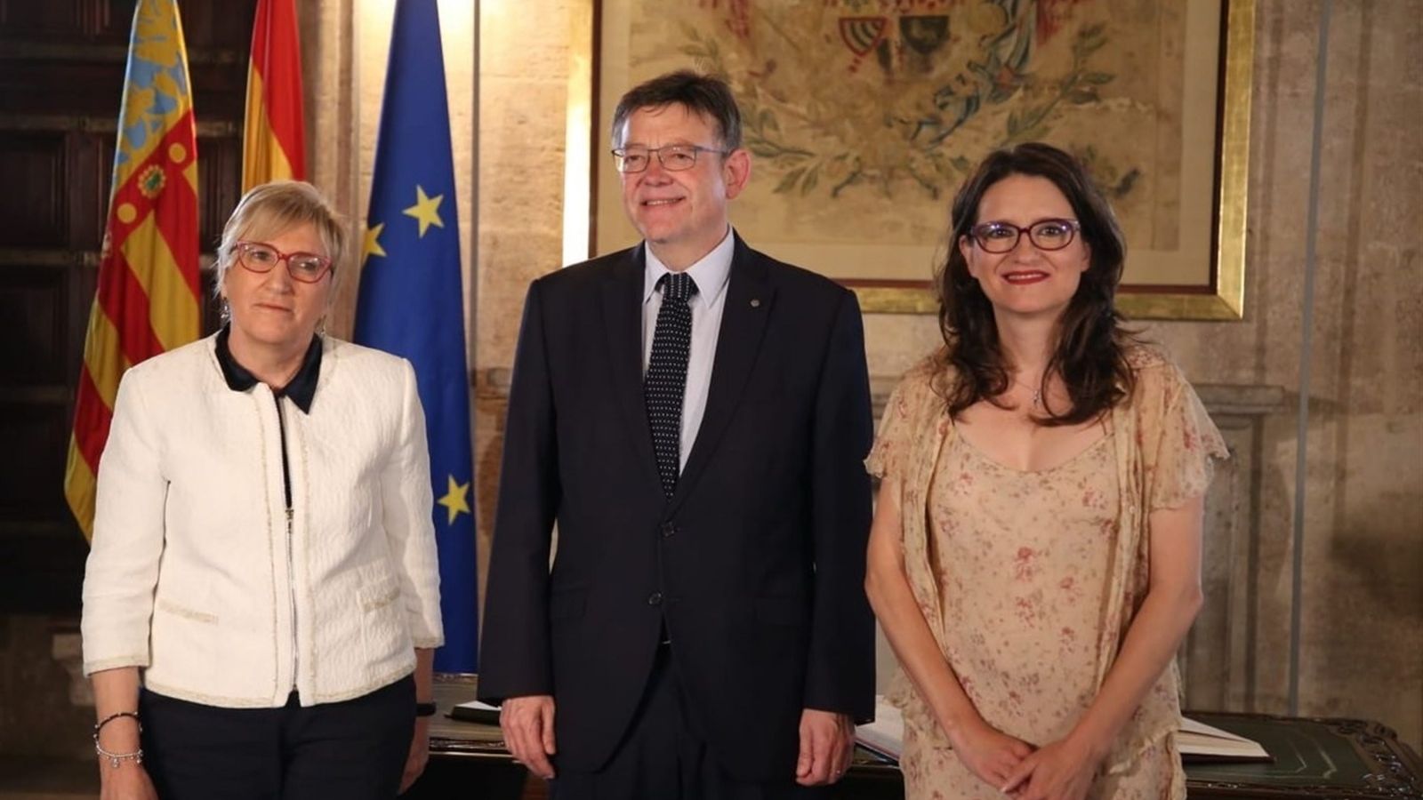 Ana Barceló, nova consellera de Sanitat, amb el president de la Generalitat, Ximo Puig, i la vicepresidenta, Mónica Oltra