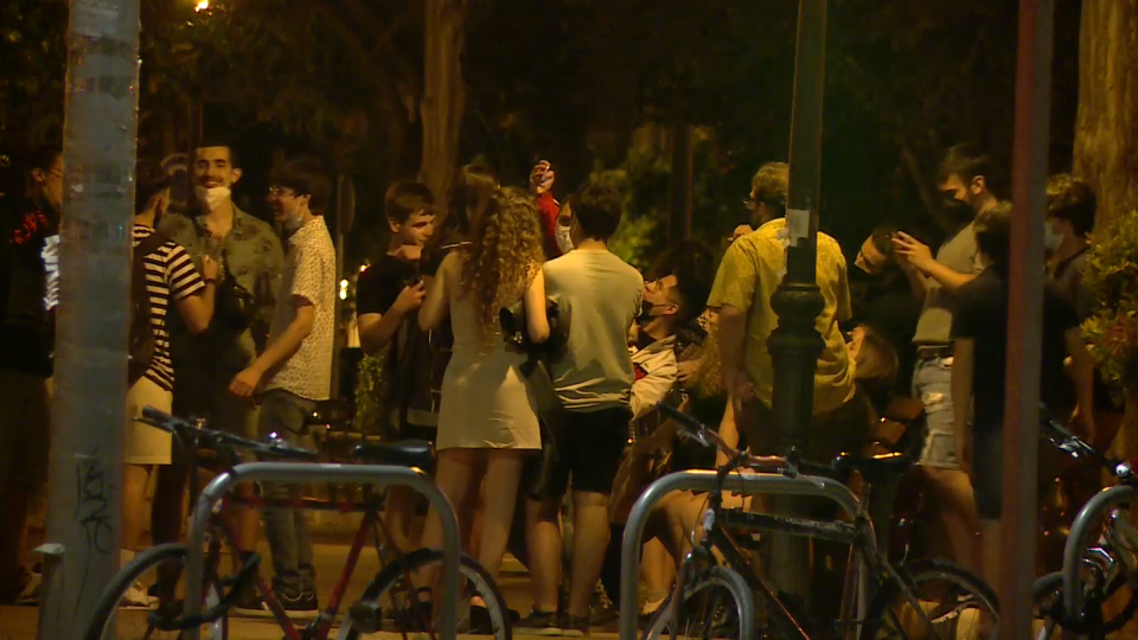 Joves de festa aquest dijous a València