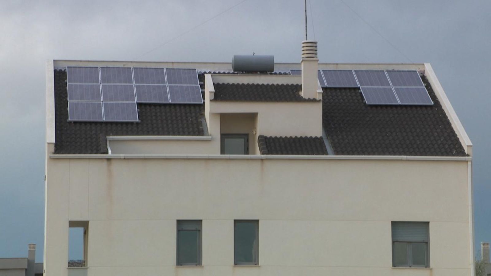 Naix la primera comunitat energètica de València