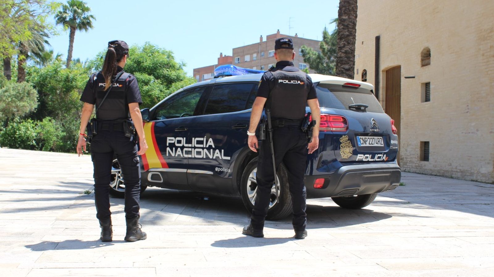 Dos agents de Policia Nacional, en una imatge d'arxiu