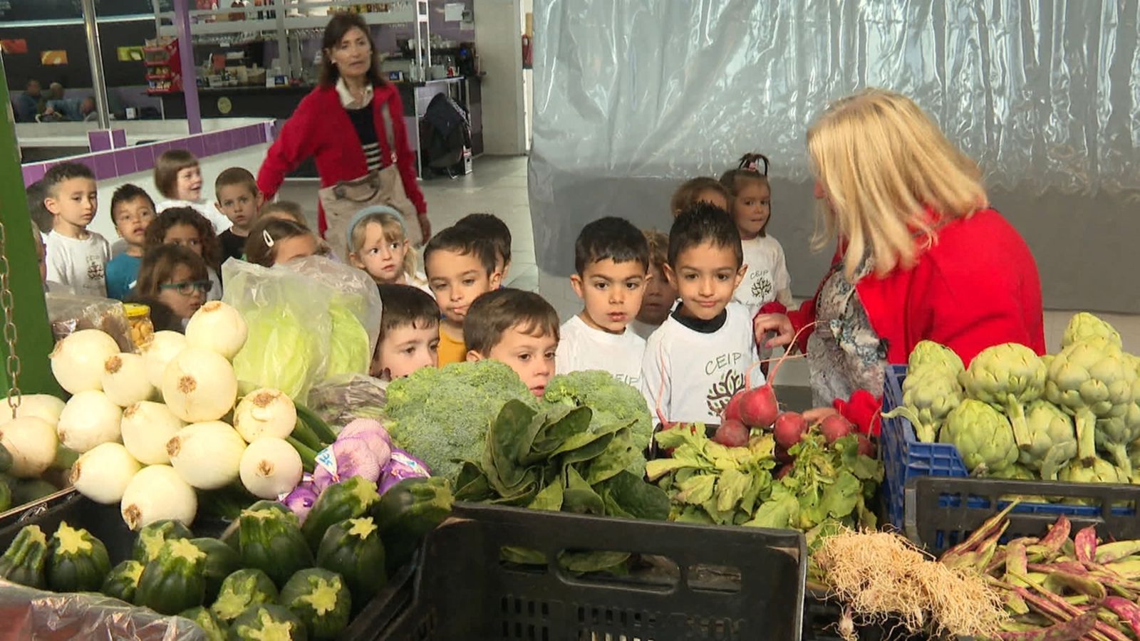 L'alumnat va d'excursió al mercat d'Oliva