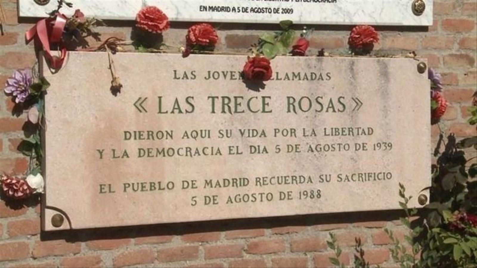Monument en homenatge a les Tretze Roses