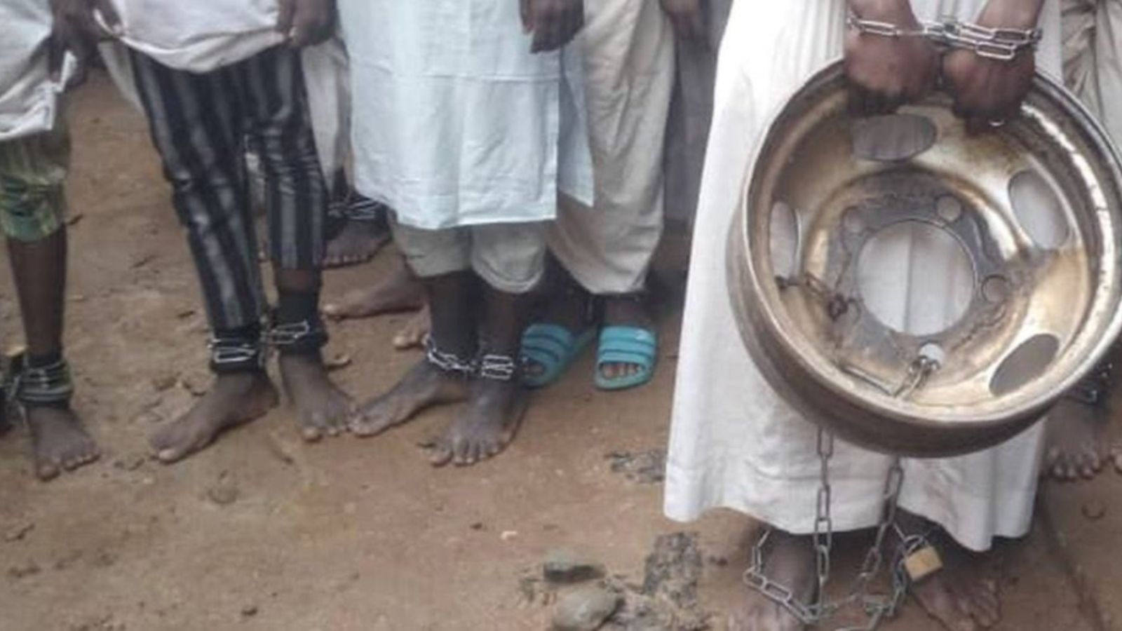 A Kaduna van ser alliberades al setembre unes 300 víctimes encadenades pels turmells