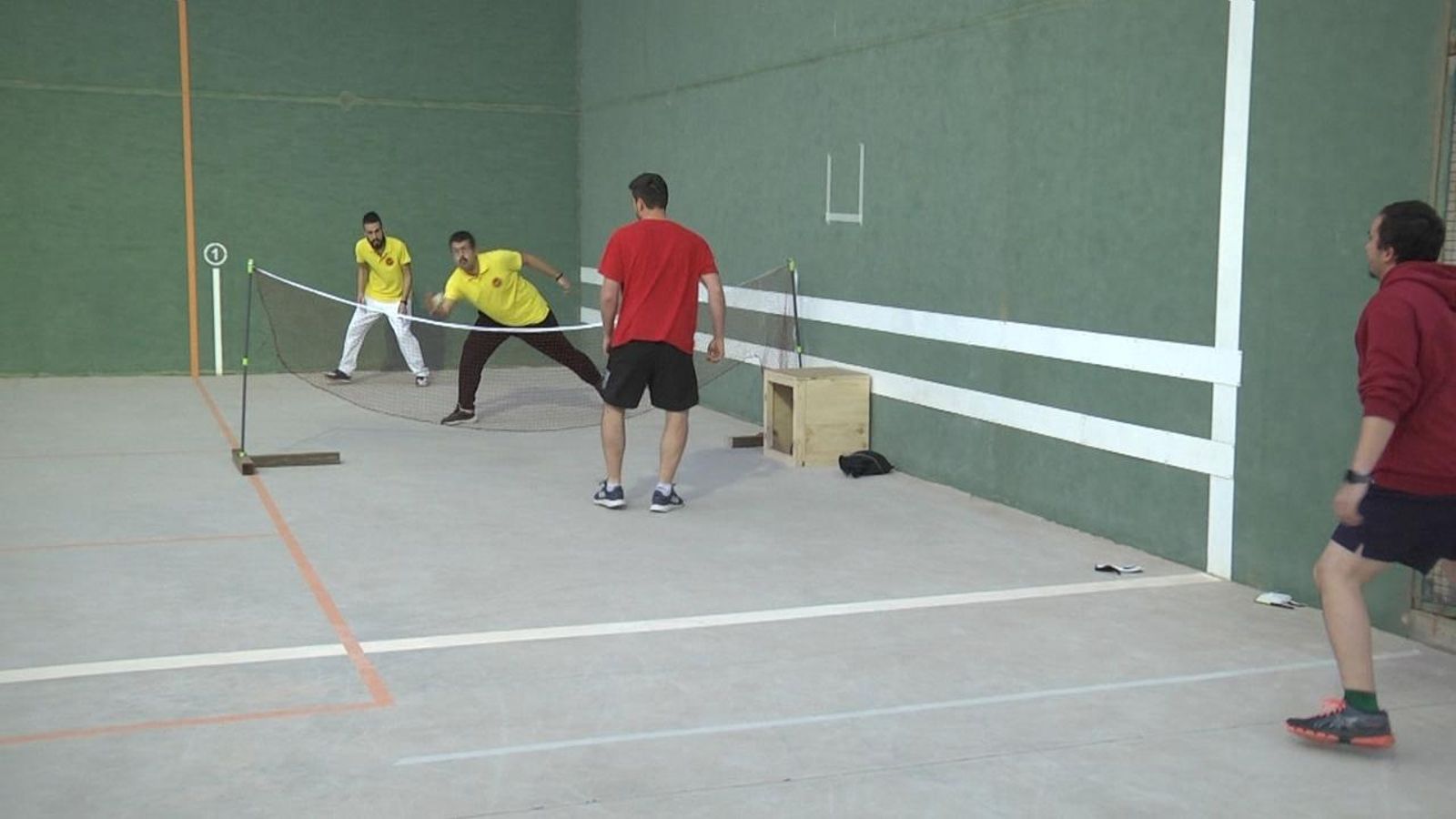 Elx vol recuperar la tradició de la pilota