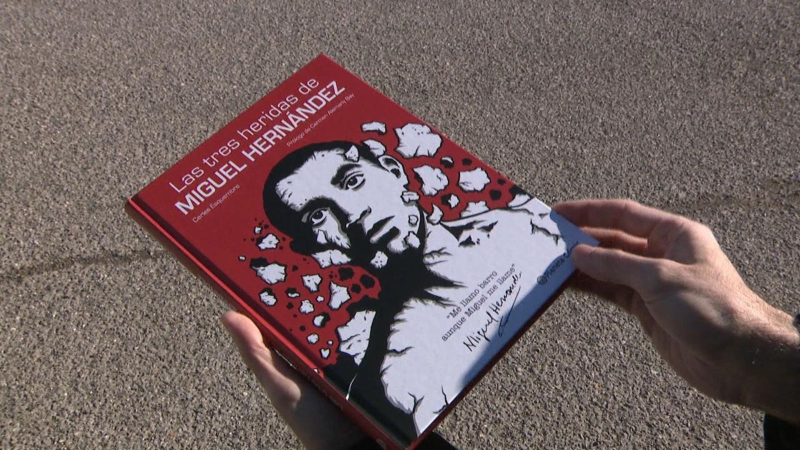 'Las tres heridas de Miguel Hernández', la novel·la gràfica que ficciona la vida del poeta