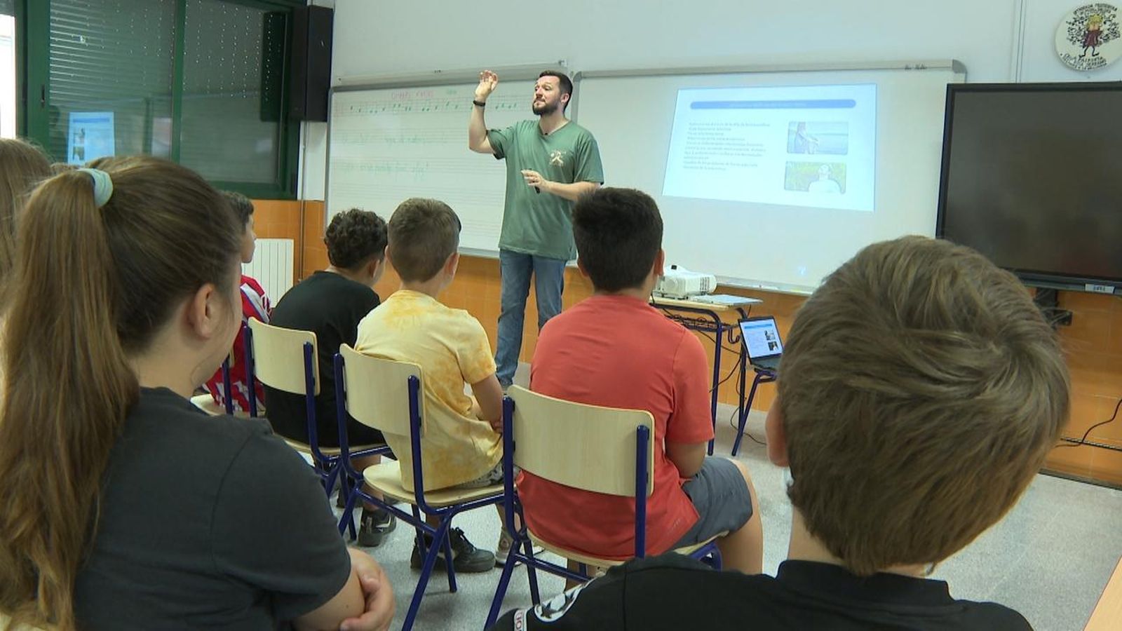 L'alumnat d'escoles de Paiporta assisteix a tallers impartits per psicòlegs