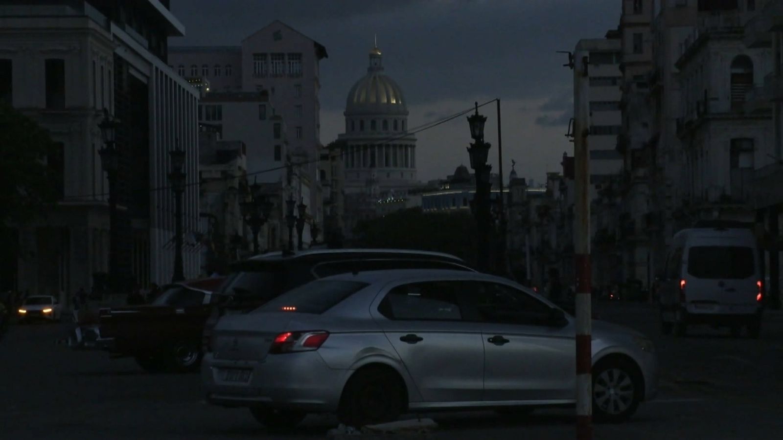 Cuba s'apaga i s'ofega