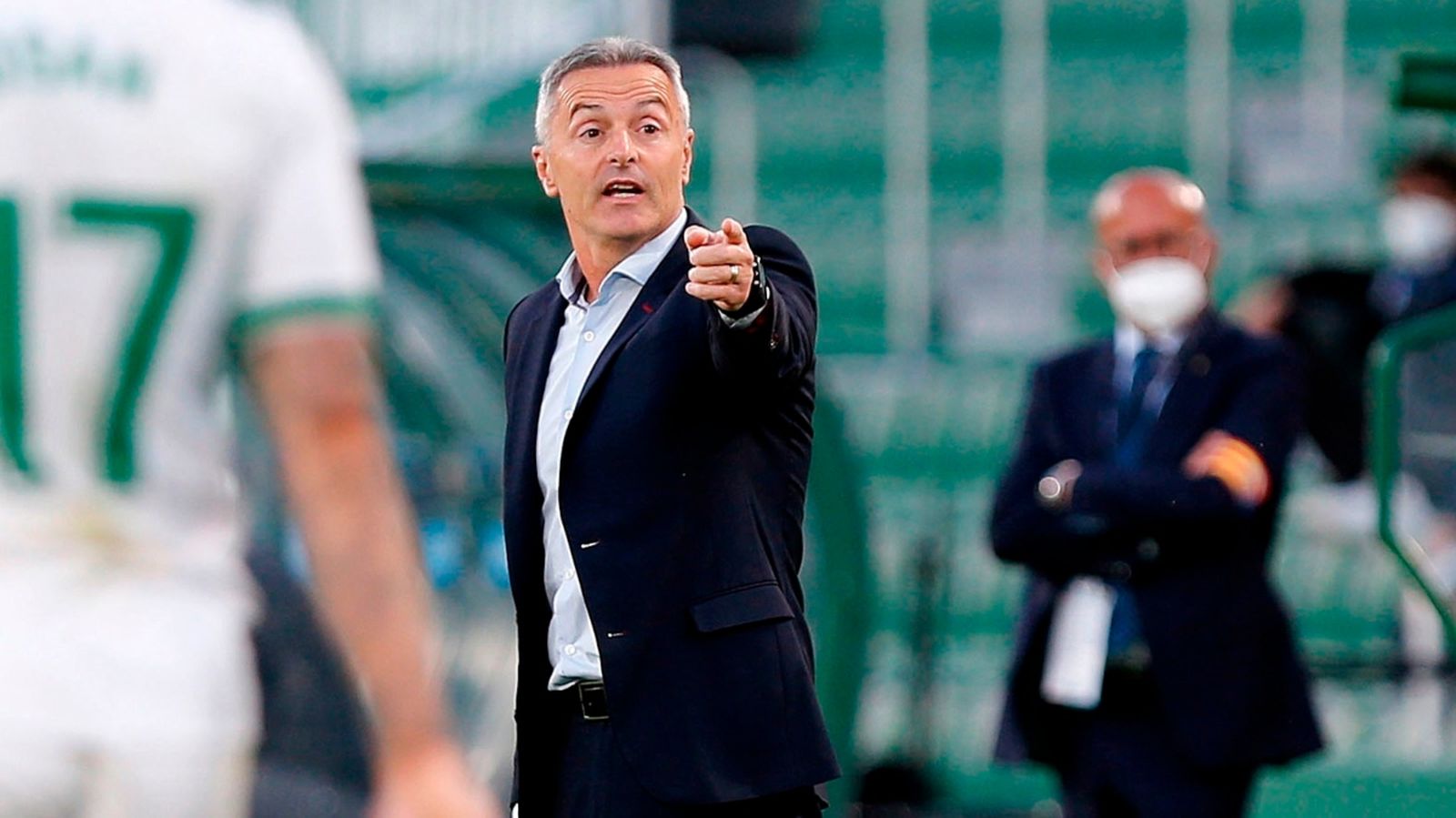 L'entrenador de l'Elx en Línia de fons