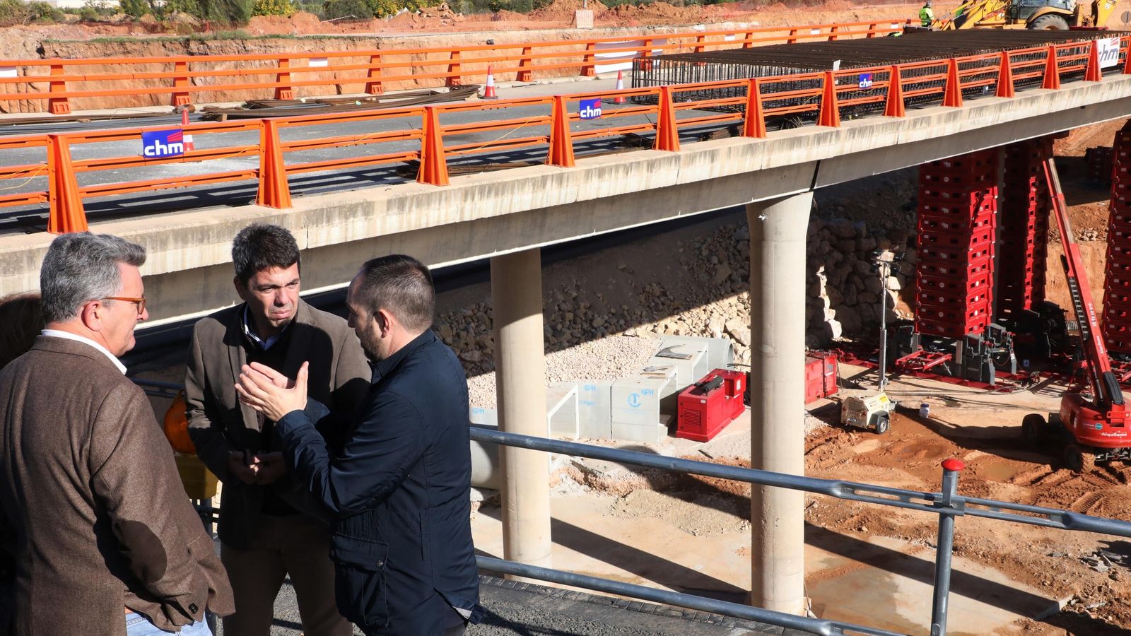 Carlos Mazón durant una visita les obres de la CV-36 el passat 7 de desembre
