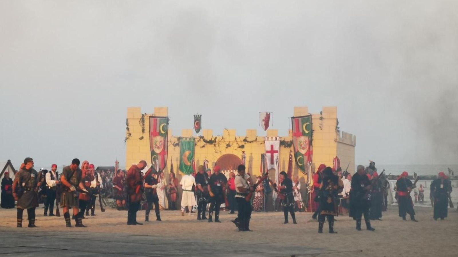 Vora 400 persones han participat en una celebració que rememora les batalles entre moros i cristians