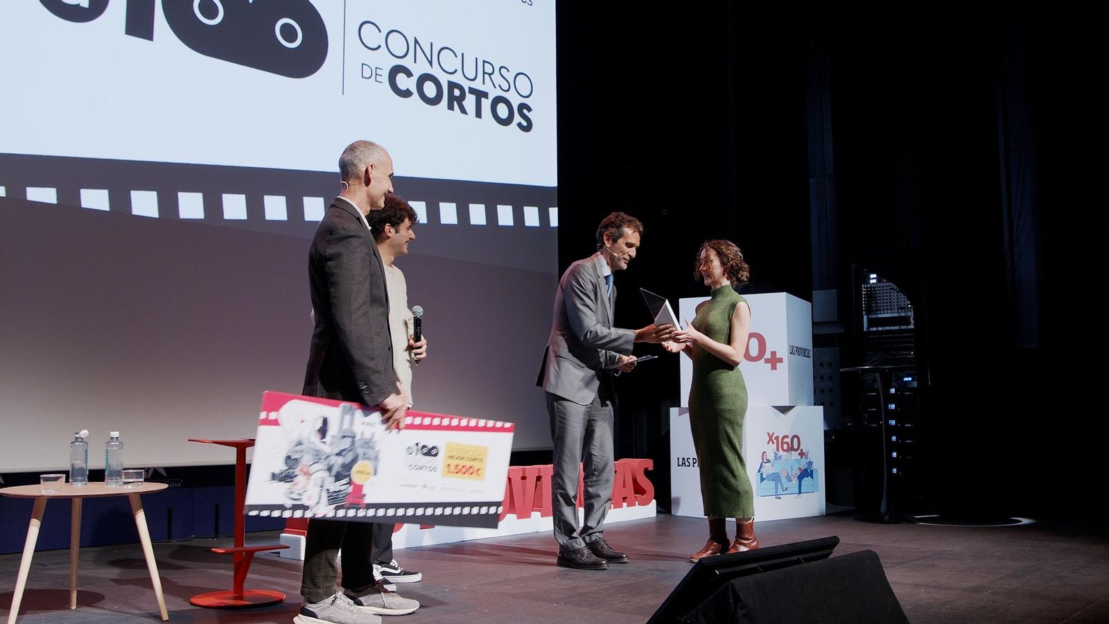 Quarta edició del concurs de curts À 100