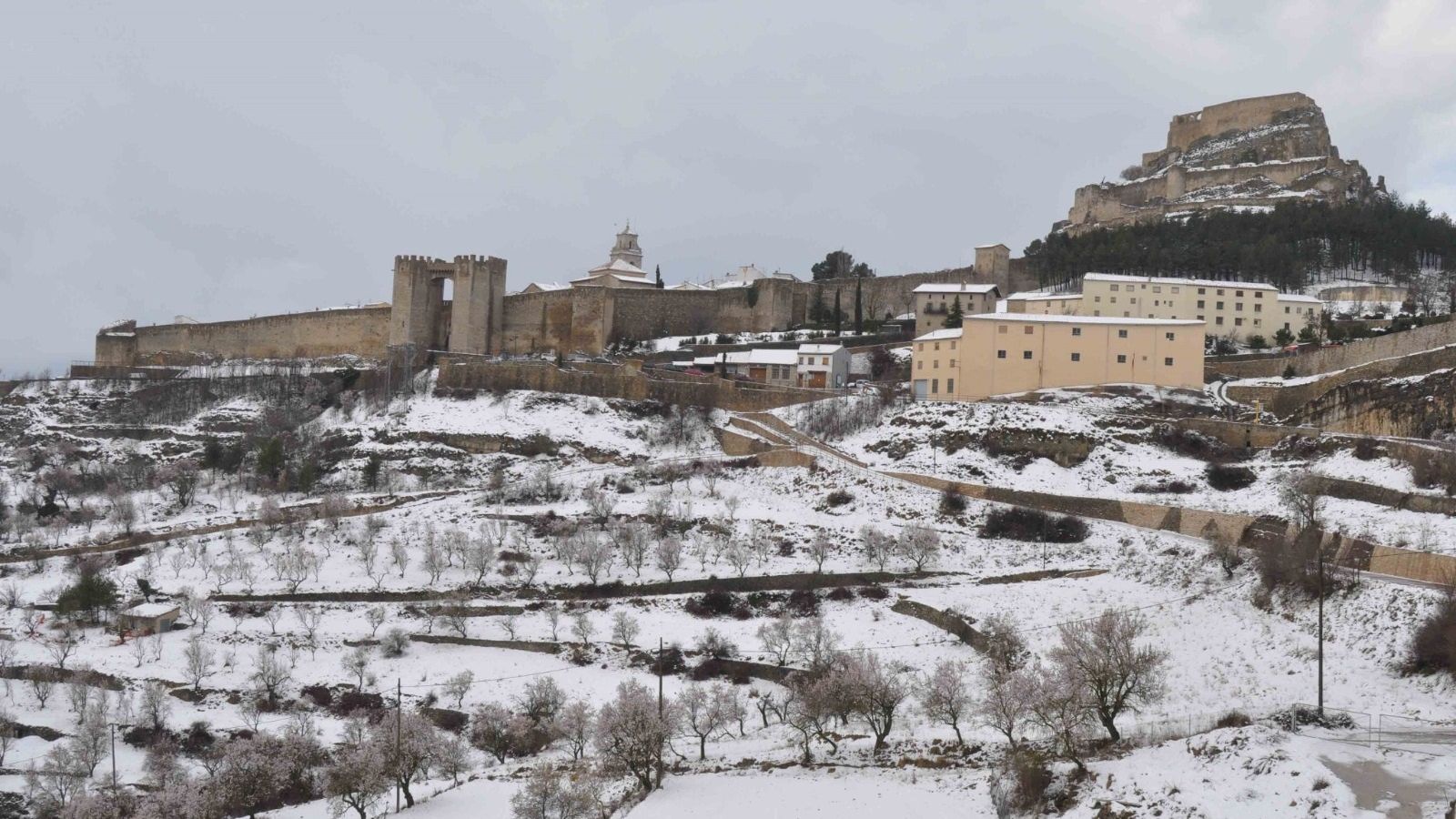 El poble de Morella (Ports), amb neu, en una imatge d'arxiu