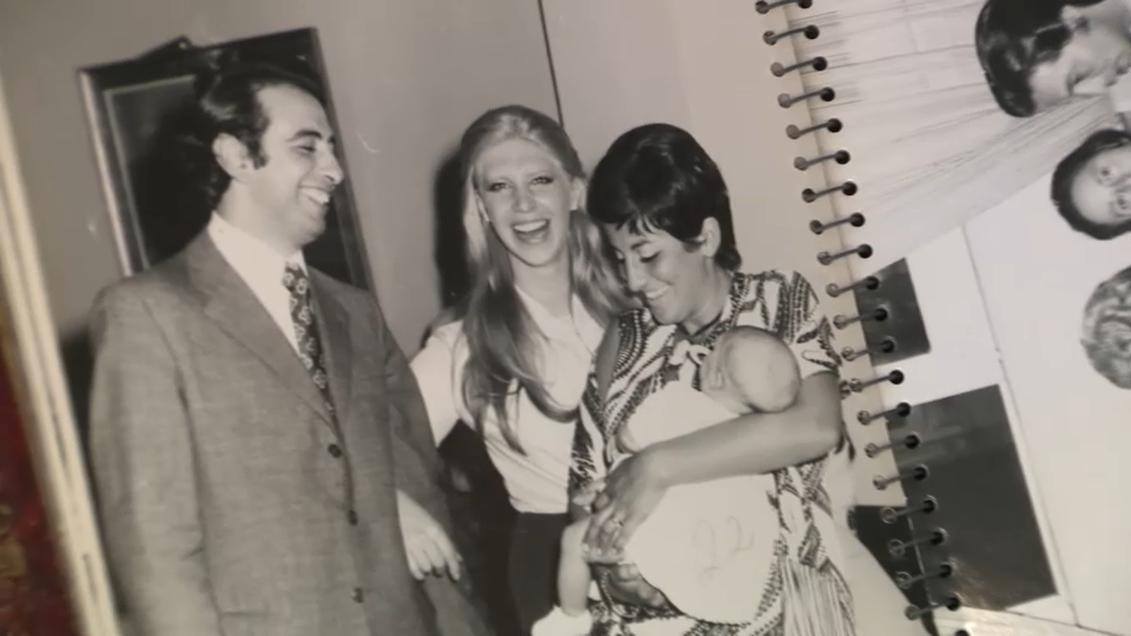 Marta -Susana a la novel.la-, una de les protagonistes i mare de Victoria i Gisela