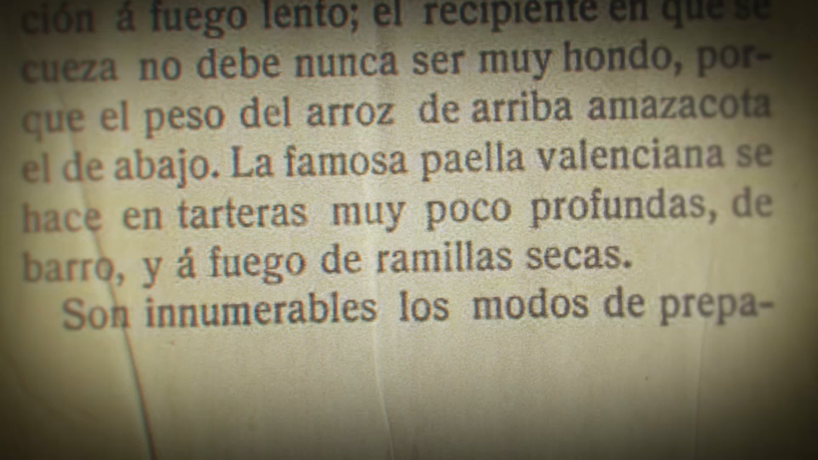 Emilia Pardo Bazán escriu en el seu llibre de receptes que va menjar paella en una cassola de fang en 1913