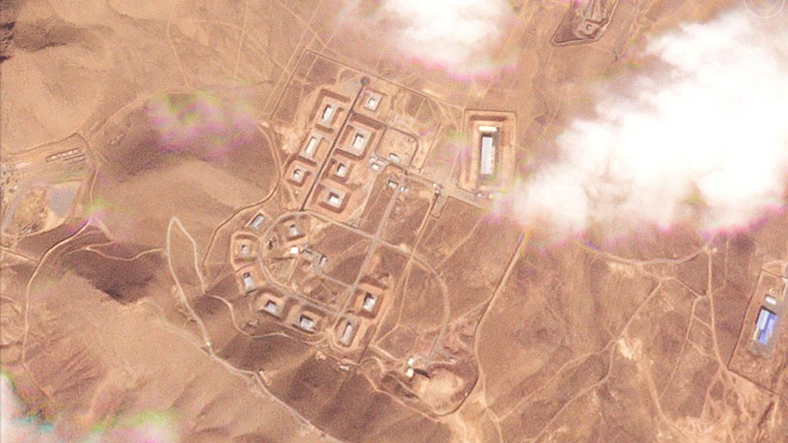 Imatge de satèl·lit d'una de les instal·lacions militars d'Iran que Israel va atacar dissabte