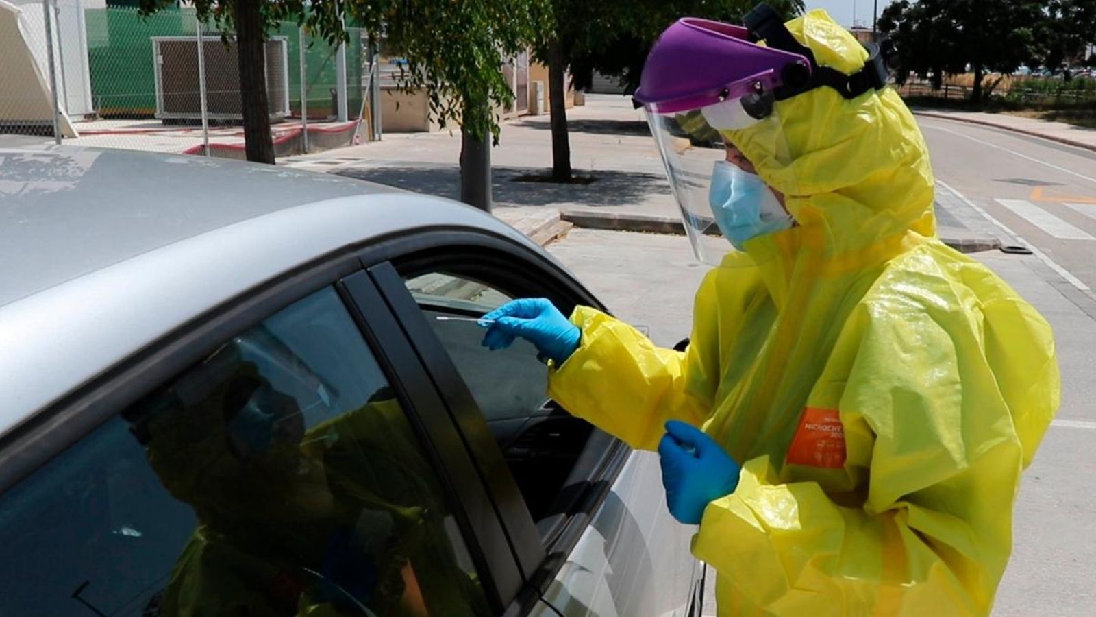 Els assistents els dies 23 i 24 de juliol a Mya i l'Umbracle han començat a fer-se les proves PCR