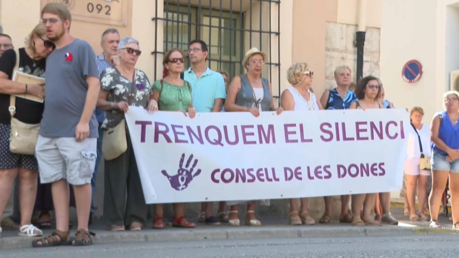 Minut de silenci aquest dijous a Carcaixent, on residia l'última víctima mortal de violència de génere