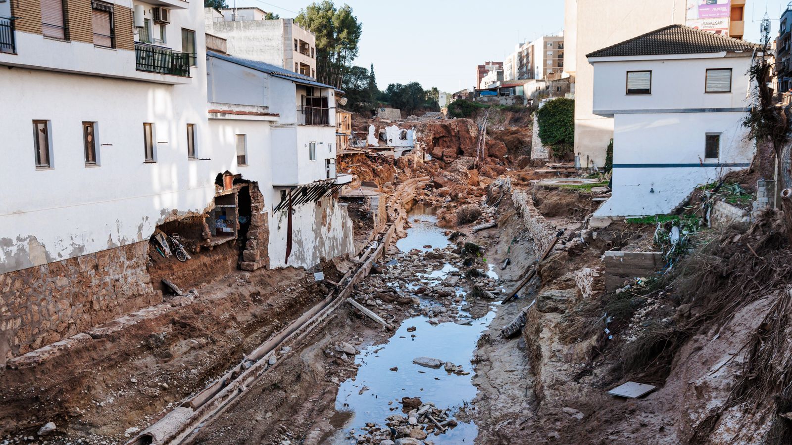 La destrucció causada per la dana a Chiva, capçalera del barranc de Poio