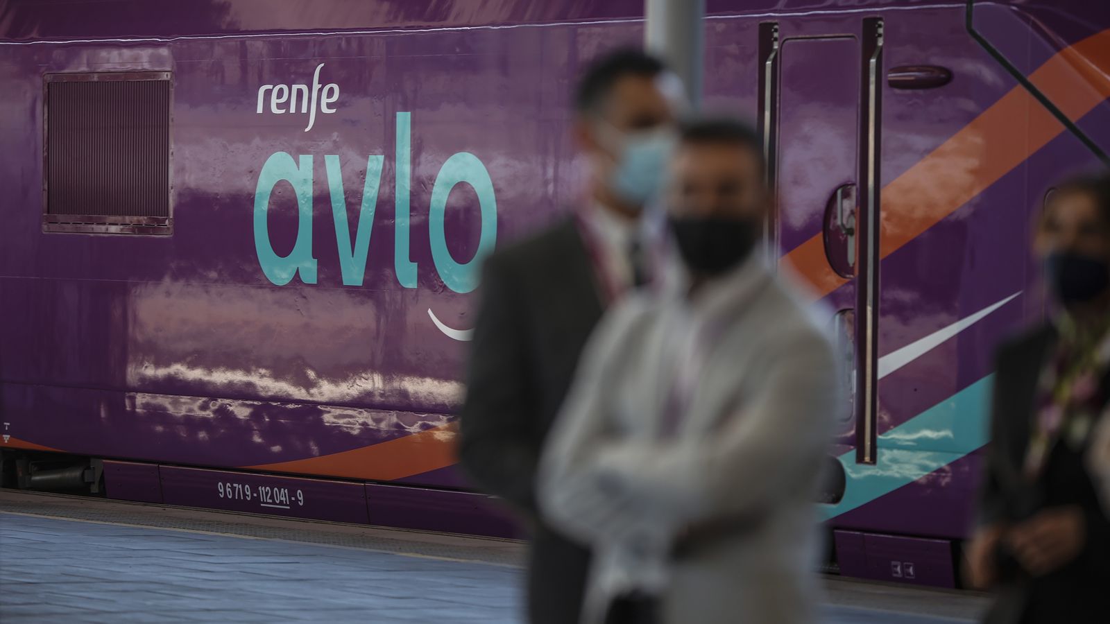 Un tren Avlo a l'estació de Joaquim Sorolla