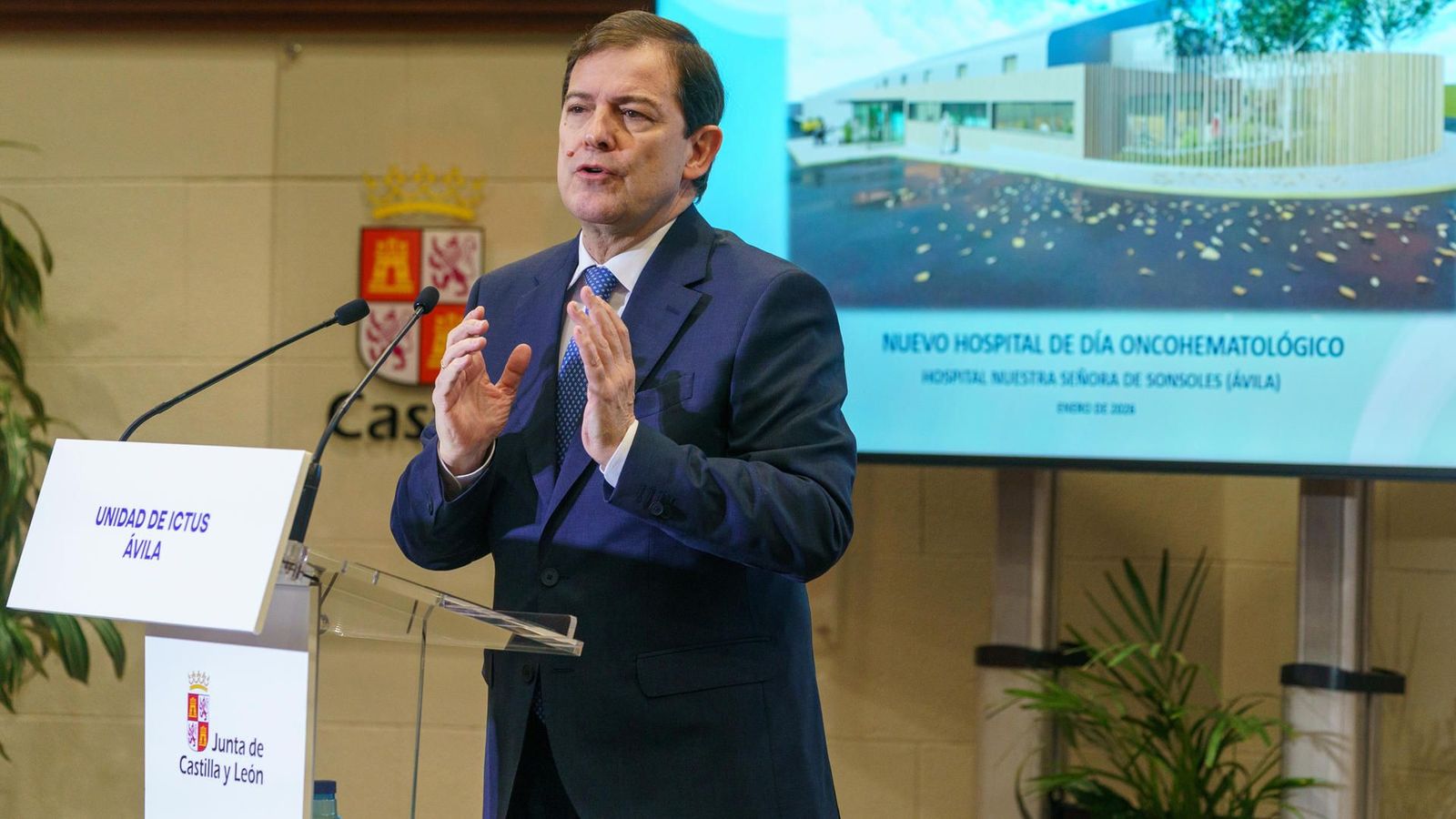 Fernández Mañueco durant una compareixença de la setmana passada