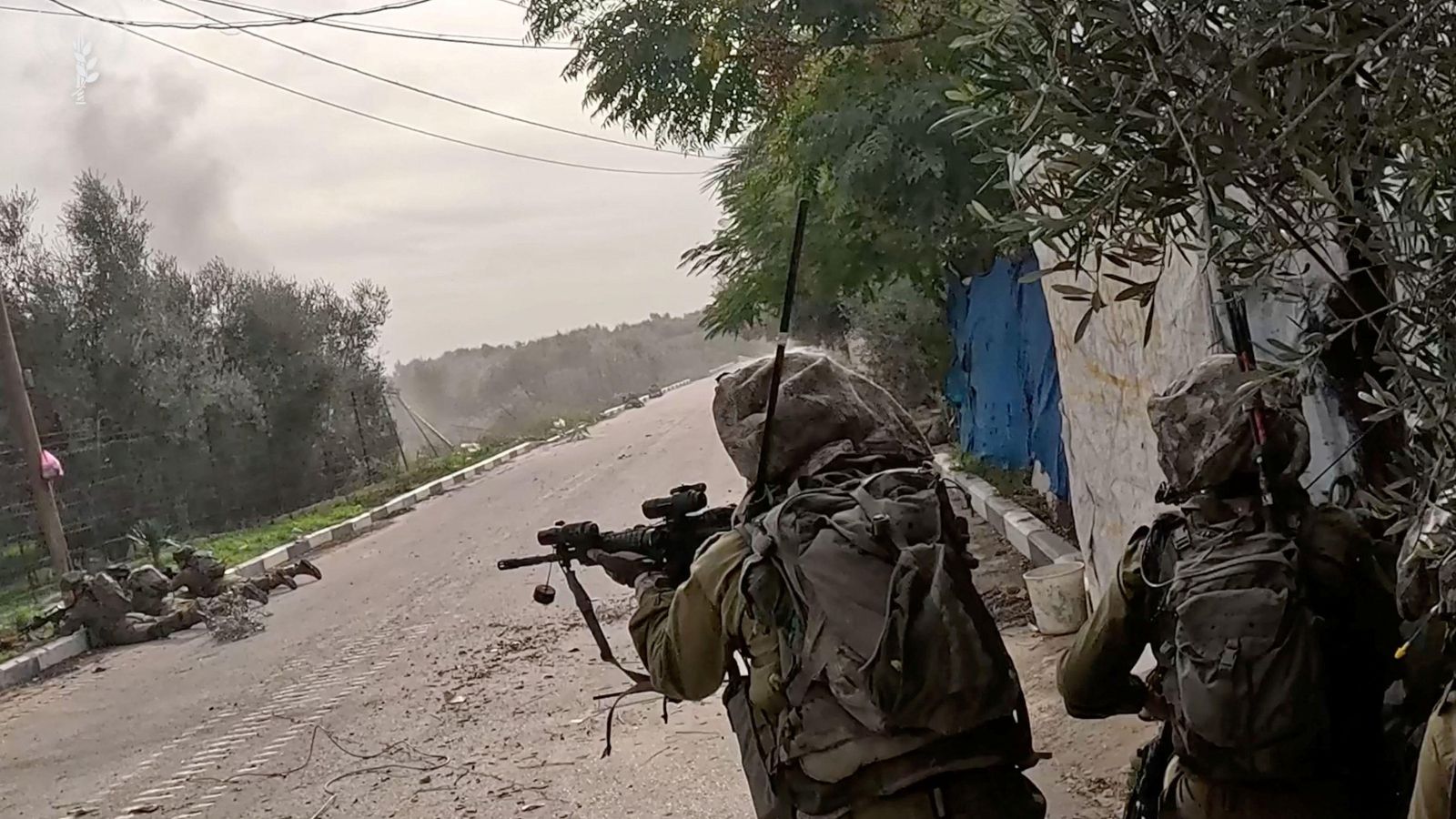 Soldats israelians en una posició indeterminada a Khan Yunis
