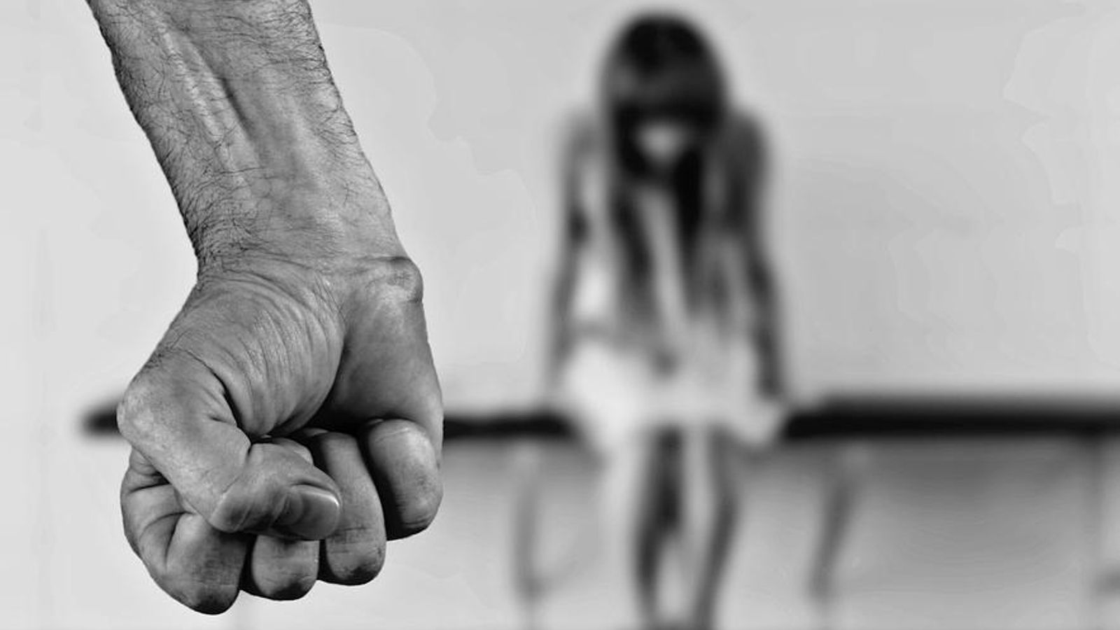 Detenen a Alacant l\'exparella de la dona trobada morta a Múrcia