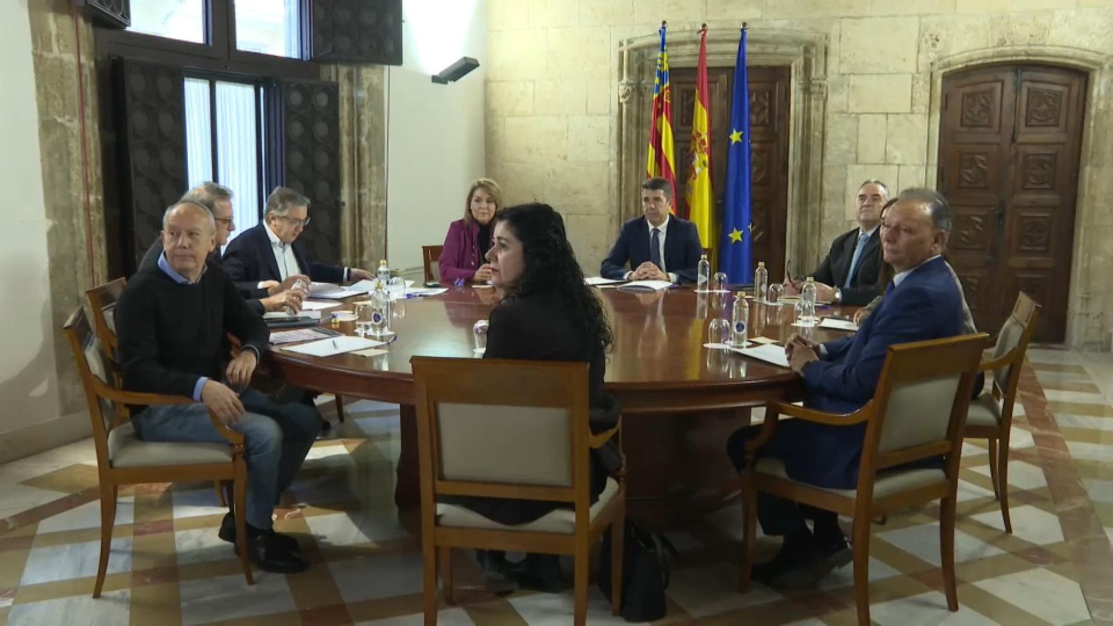 La mesa de diàleg social al palau de la Generalitat